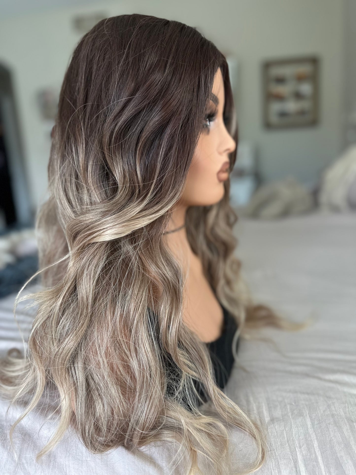 Toni - ombre brunette/ blonde