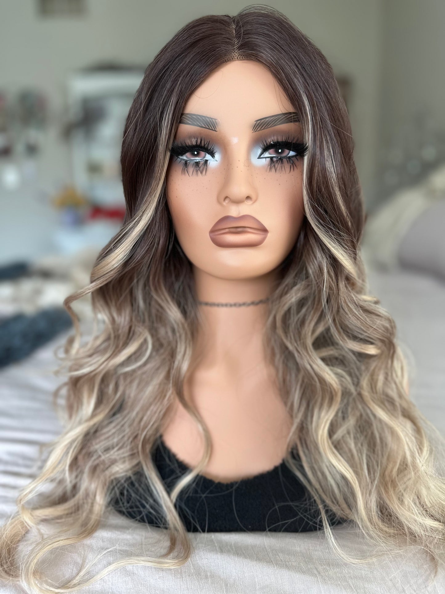 Toni - ombre brunette/ blonde